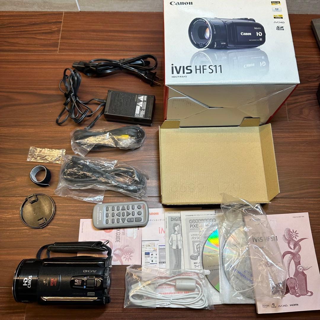 Canon デジタルビデオカメラ iVIS HF S11 ほぼ新品 5348