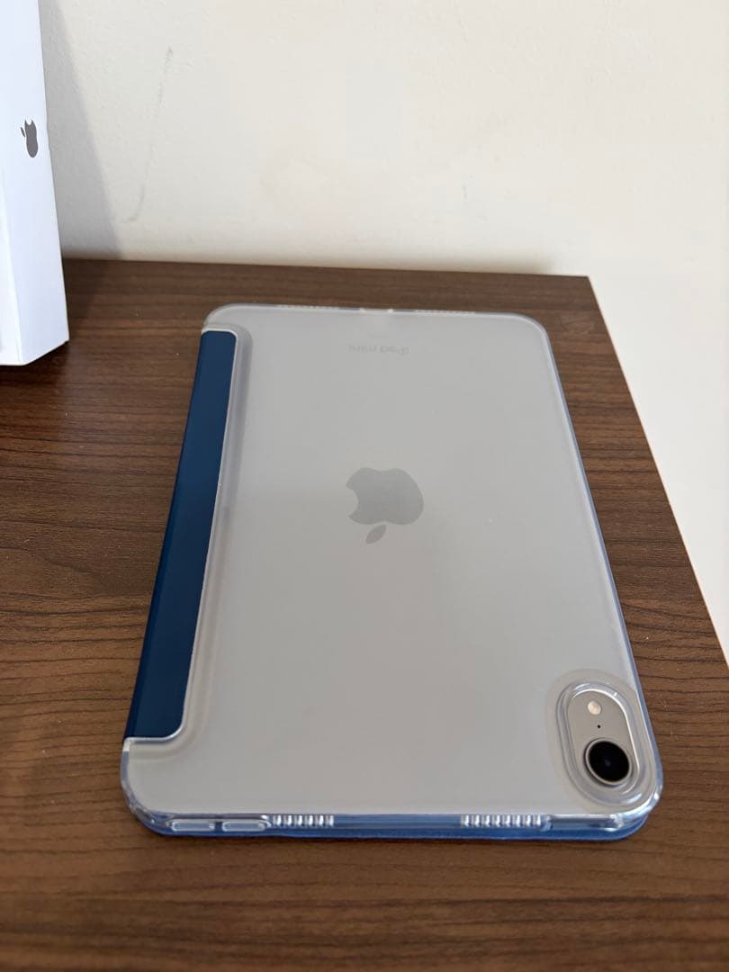 iPad mini 7 青色カバー付き