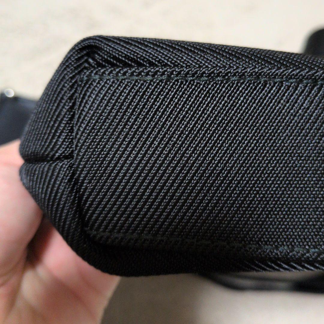 バリー　メンズショルダーバッグ　黒