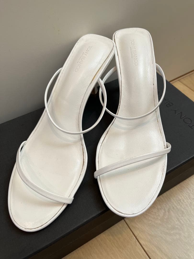 TONY BIANCO/トニービアンコ　サイズ6