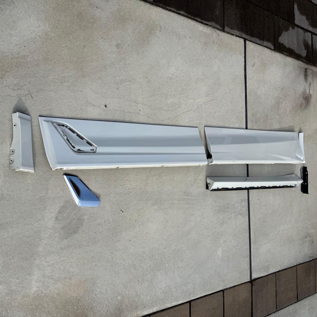 【あすみなたぶ様】 アルファード30系後期 TRD サイドスカート左側 +その他