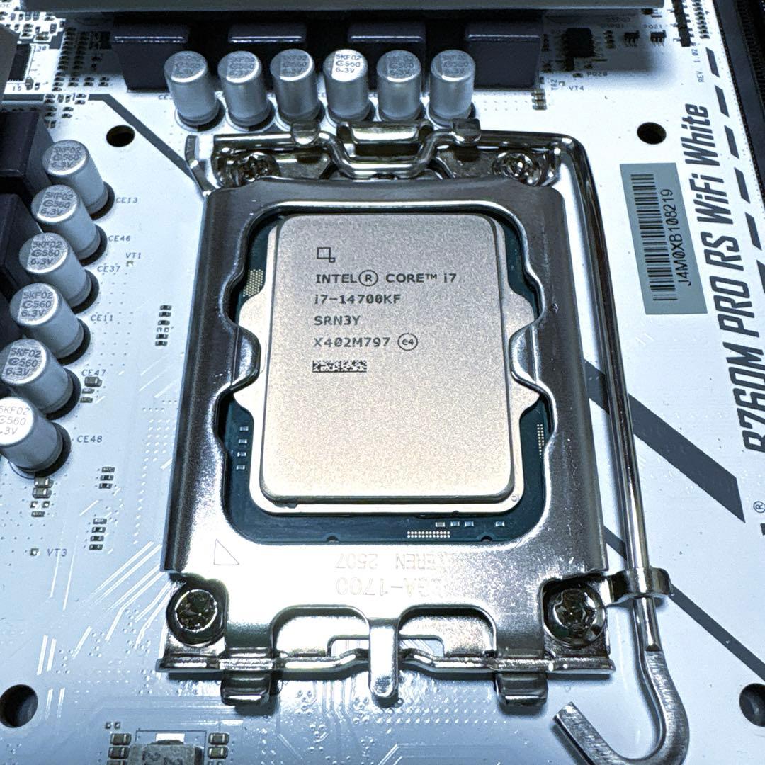 【動作品美品】intel i7 14700kf＋b760m pro RSWiFi