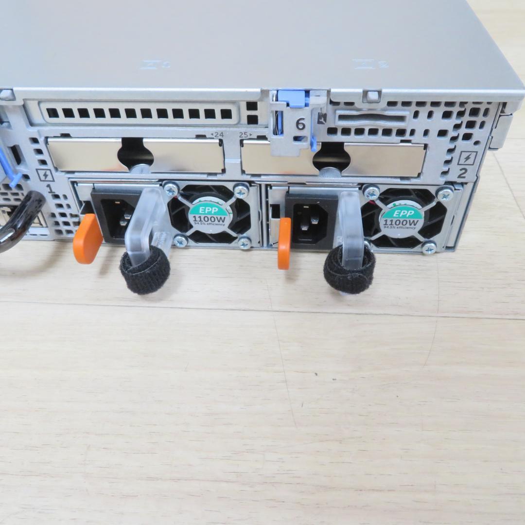 DELL R730xd Xeon E5-2640v4 2基/32GB RAM