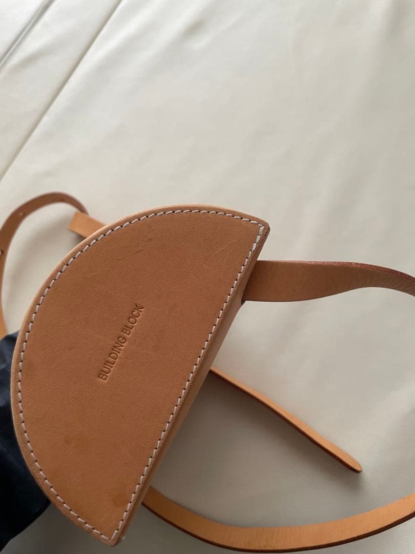 ビルディングブロック　半円型バッグ　ベージュ