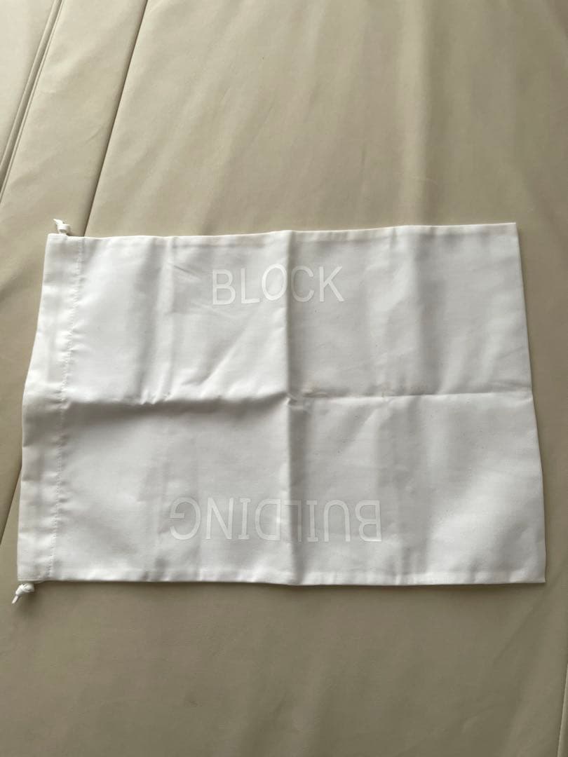 ビルディングブロック　半円型バッグ　ベージュ