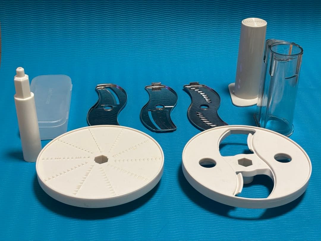 Amway フードプロセッサー　E-3288-J、スライサーセット、収納ケース付