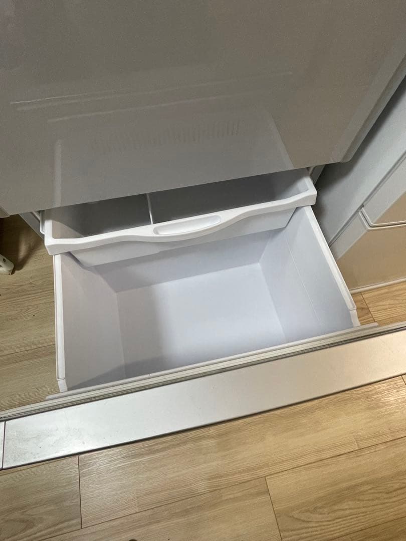 HITACHI ノンフロン冷凍冷蔵庫 R-S37CMV メタリックグレー