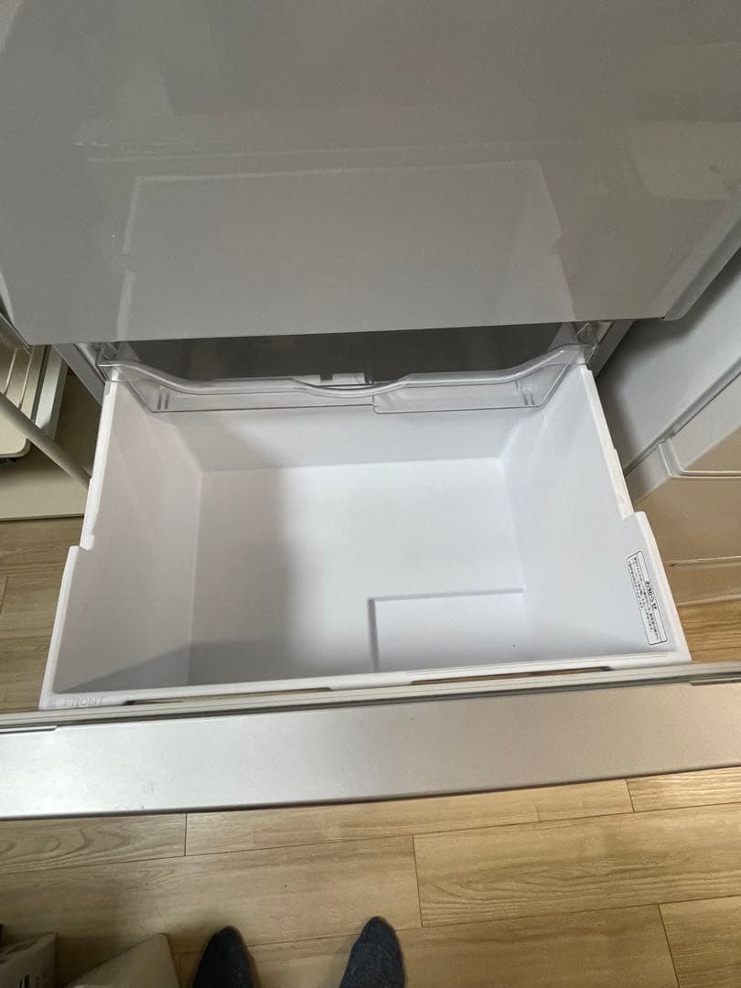 HITACHI ノンフロン冷凍冷蔵庫 R-S37CMV メタリックグレー