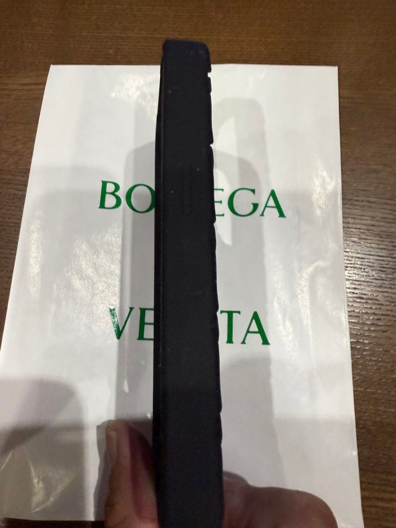 BOTTEGA VENETA iPhone15proケース黒 新品未使用品
