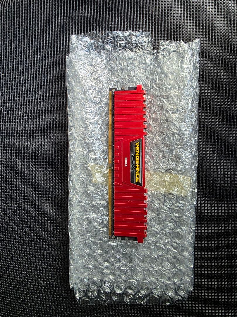 メモリー corsair ddr4 16gb 2666