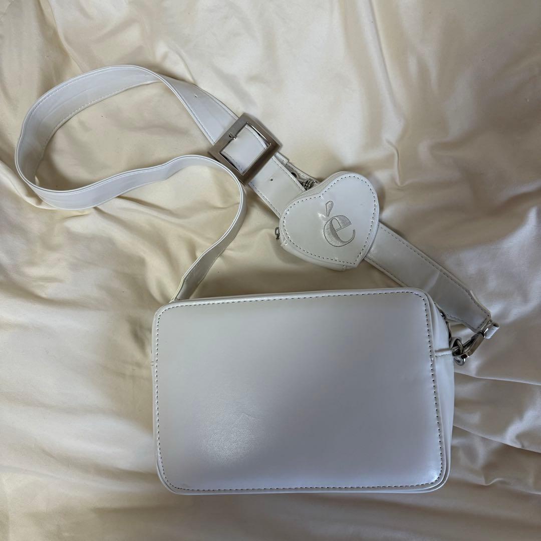 epine é Heart pouch shoulder strap bag