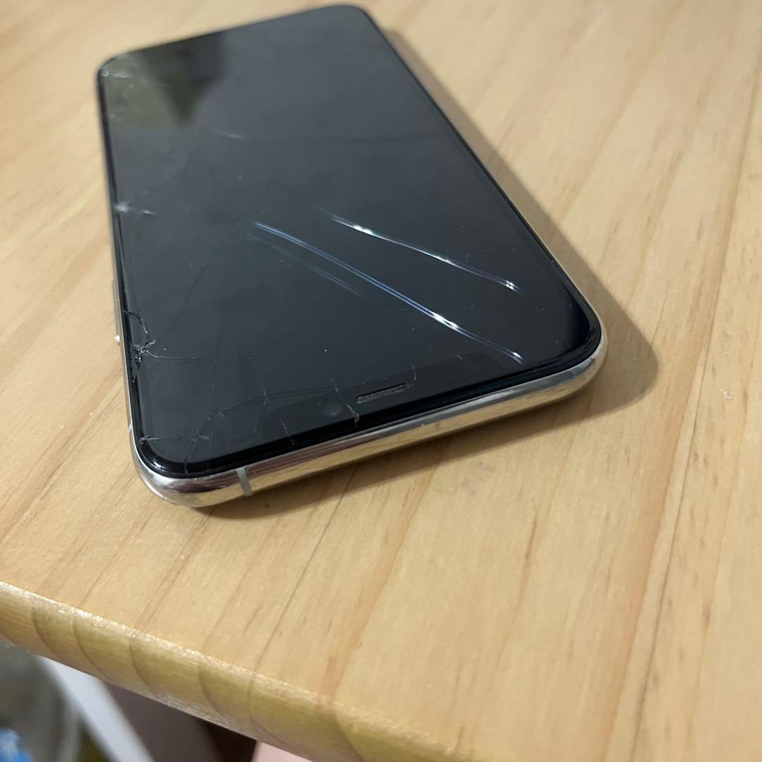 た*い様 Apple iPhone 11 Pro ホワイト 本体