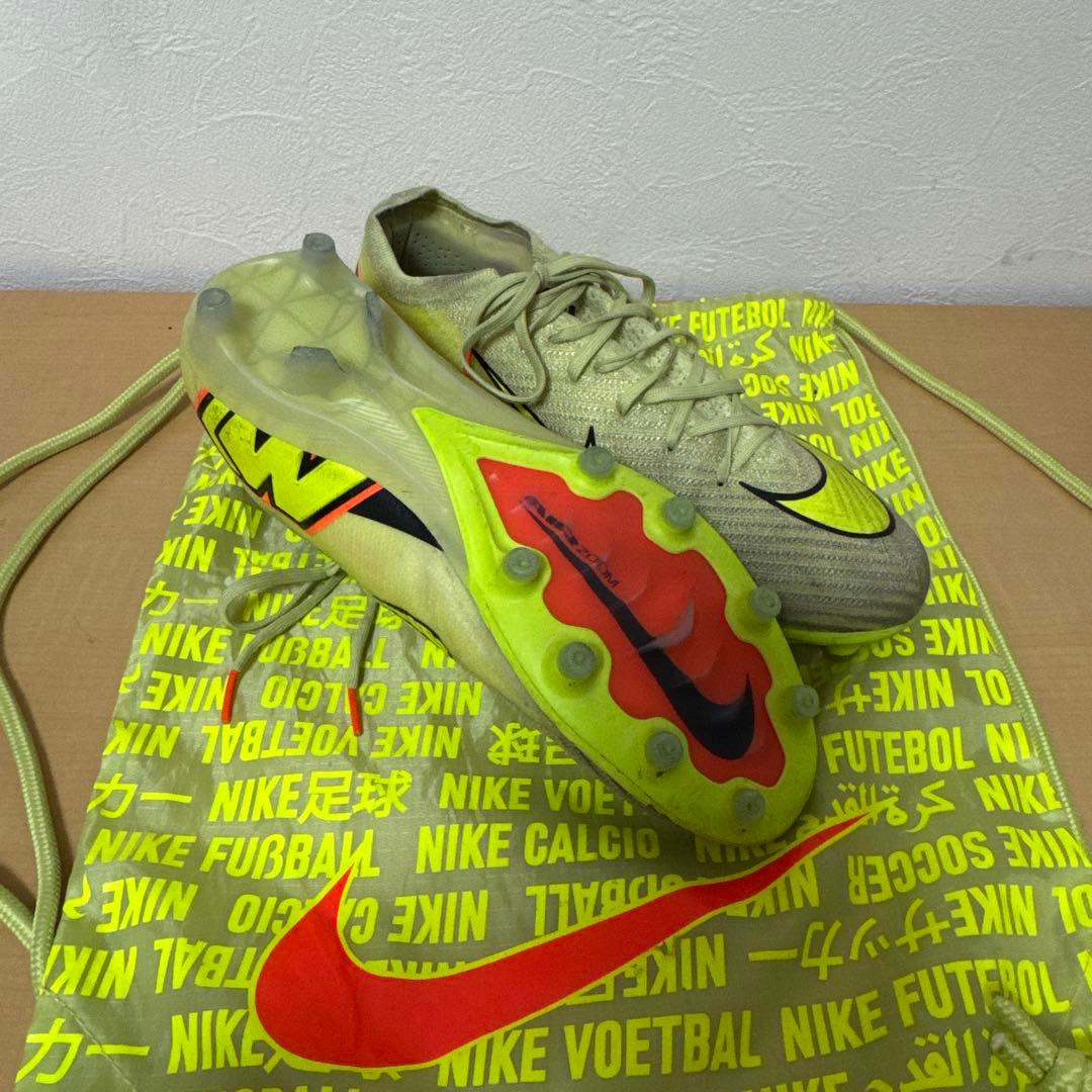 Nike サッカーシューズ イエロー/グレー 収納バッグ付き