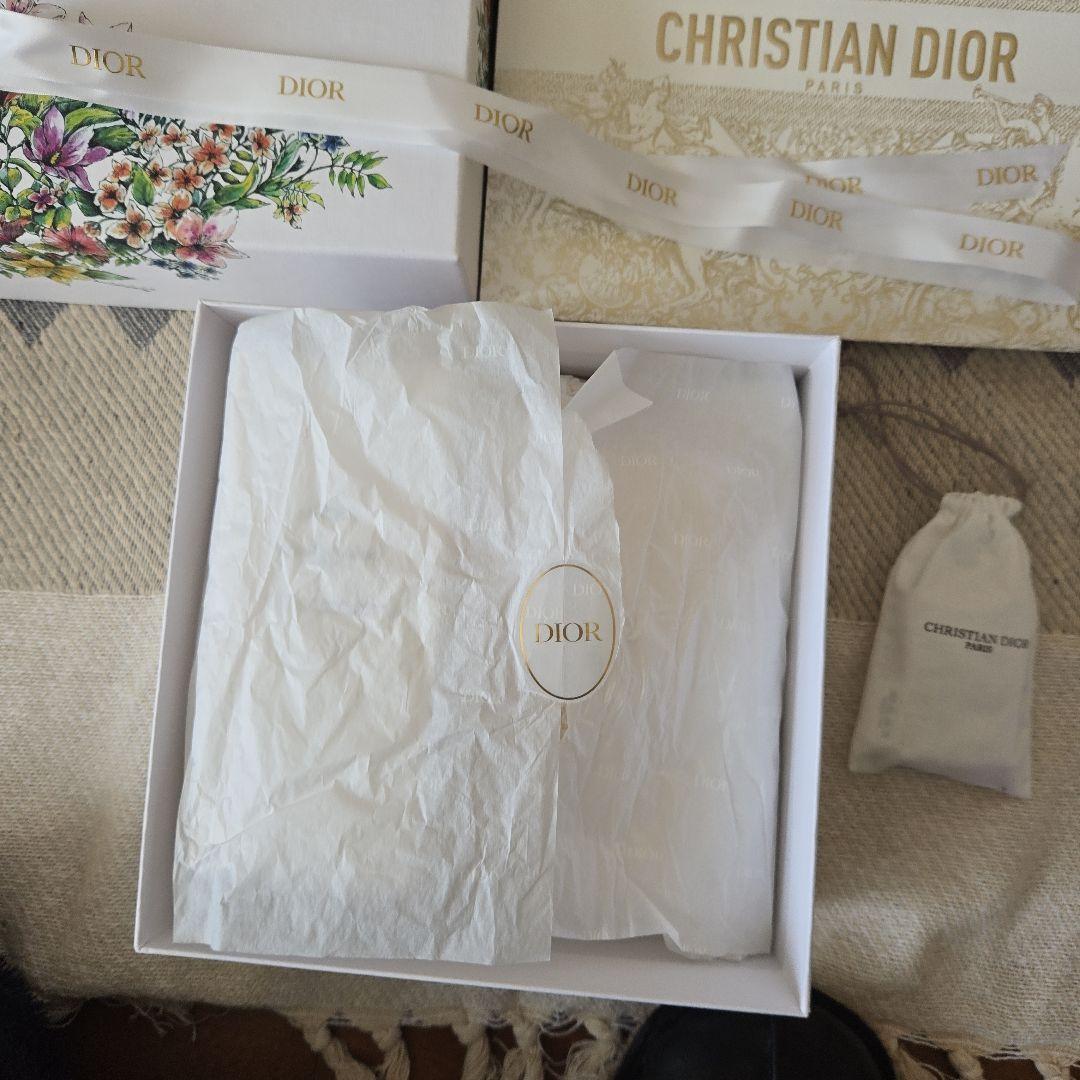 ディオール　ラッキー　ハンド&ボディローション　350ml 　おまけ付き