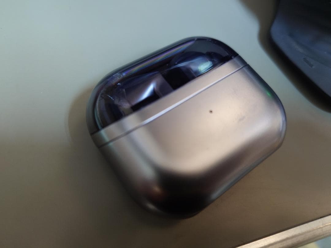 Galaxy buds3 pro 中古 ケース微キズ