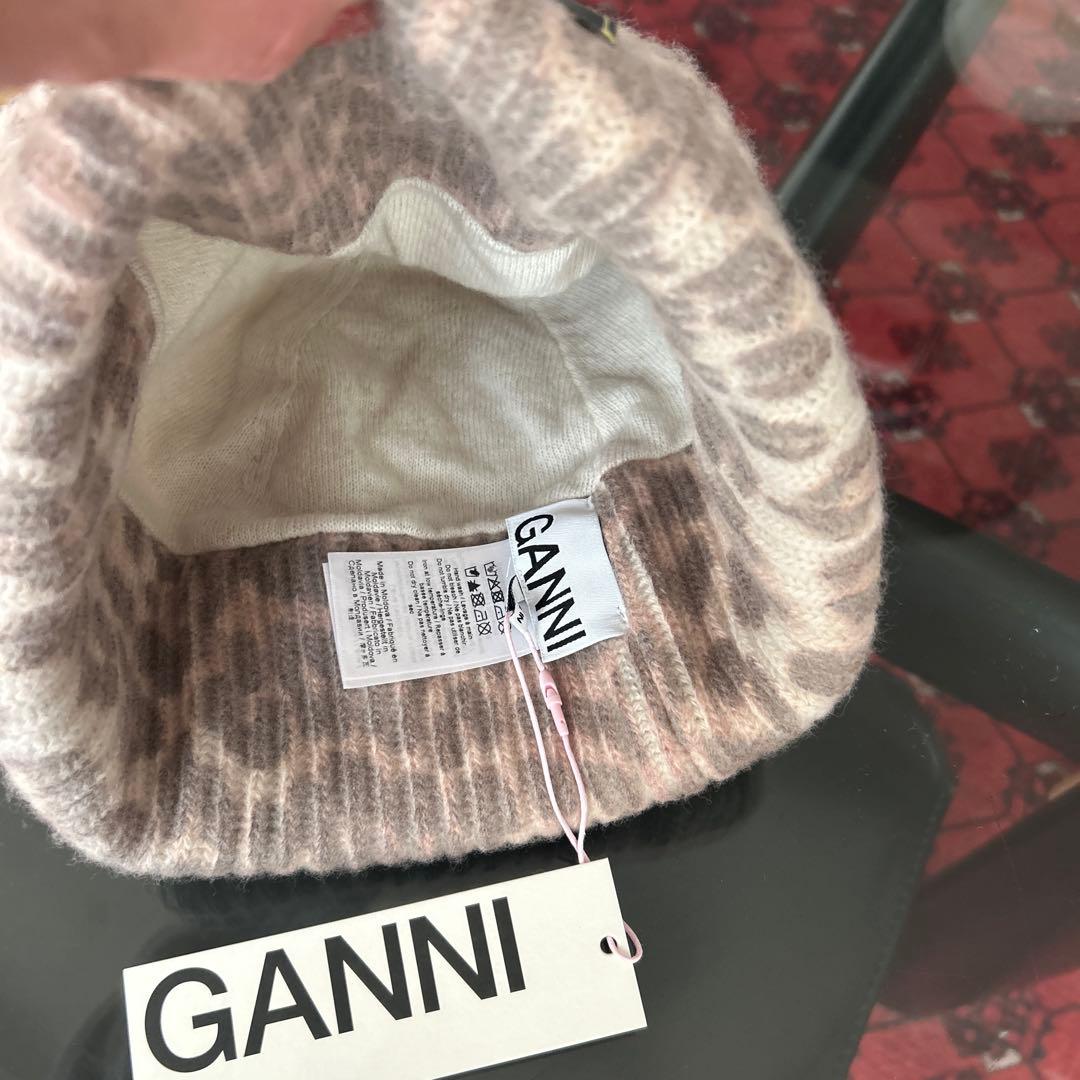 GANNI ヒョウ柄 ニット帽