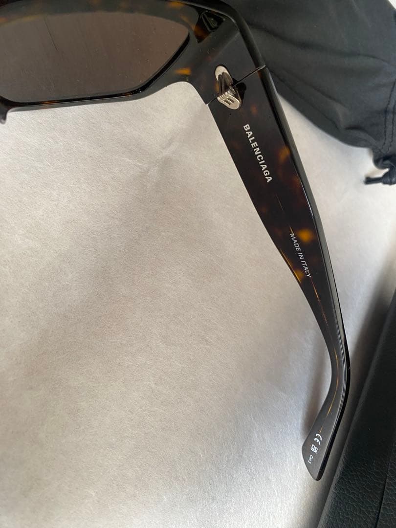 BALENCIAGA ブラウン サングラス ケース付き