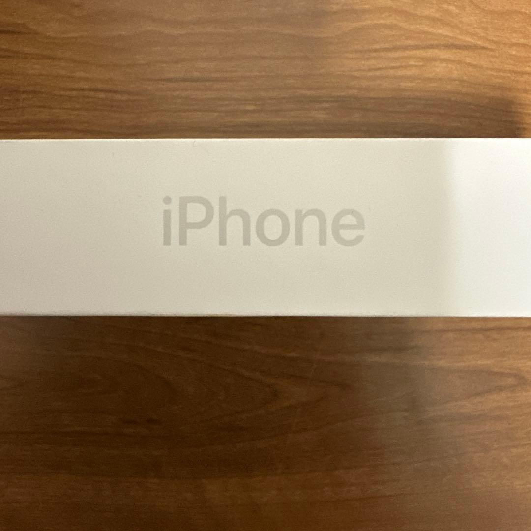 新品未開封　iPhone17 本体 256GB ホワイト　SIMフリー
