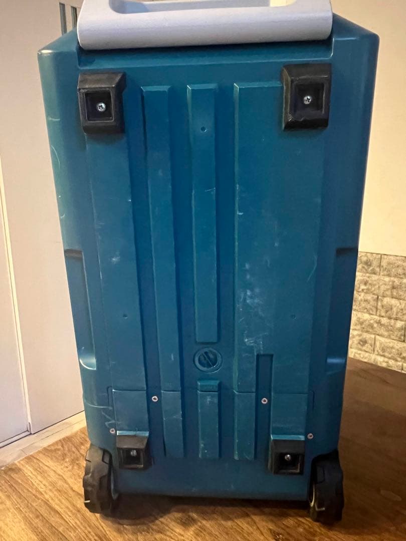 マキタ　充電式保冷温庫