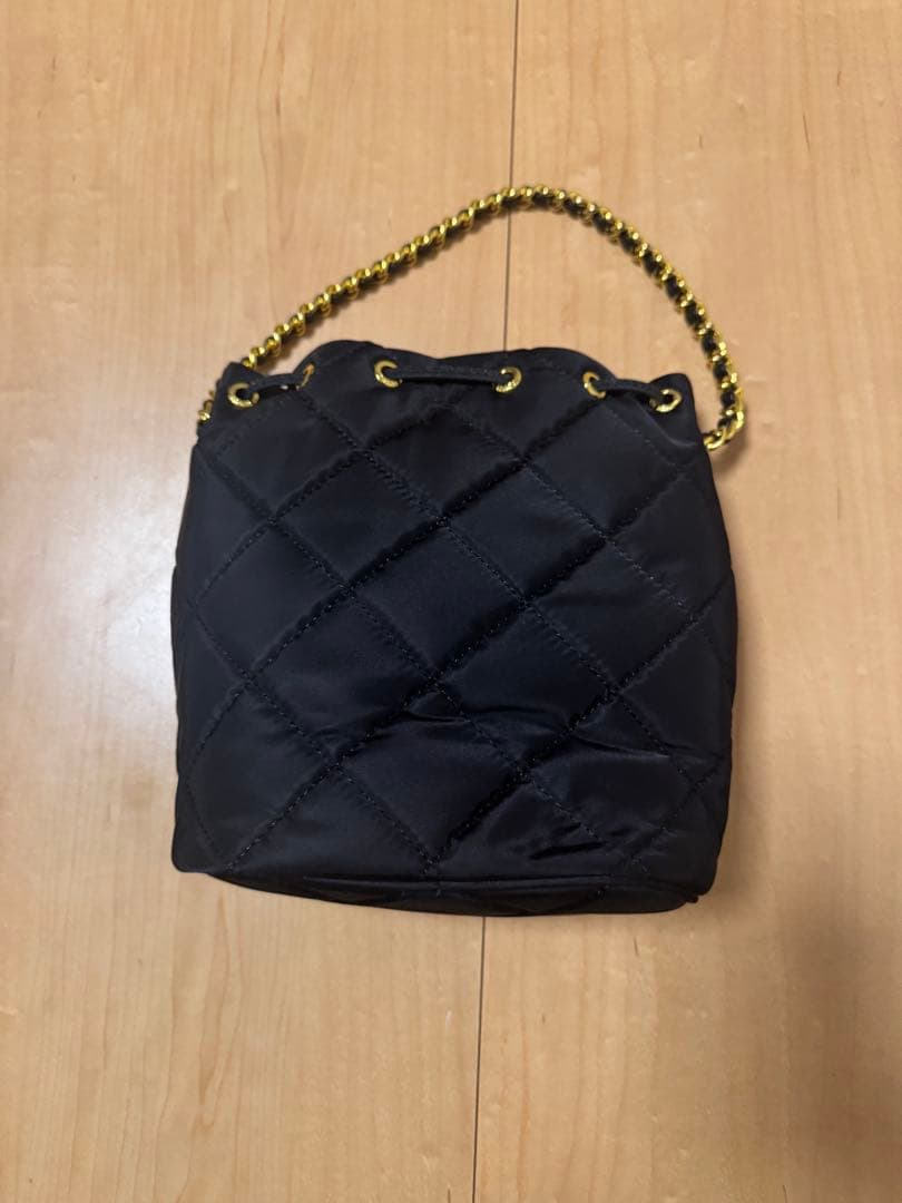 PRADA Re-Edition 1995 チェーン ショルダーバッグ