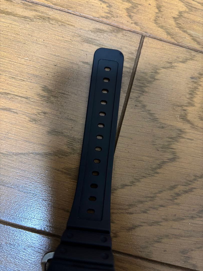 G-SHOCK CASIO GA-2100 オールブラック　デジタル　腕時計