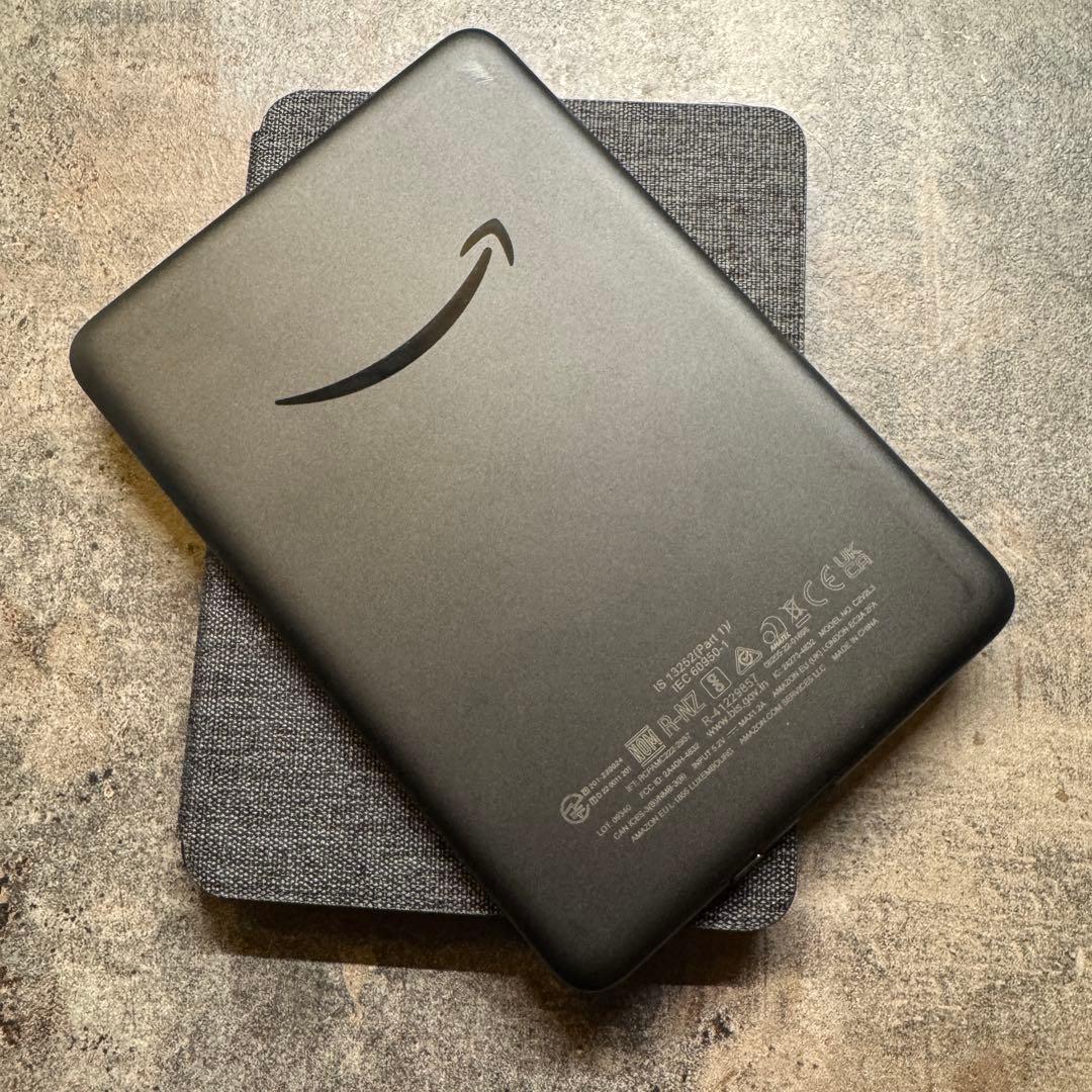 Kindle 6インチ 広告なし　16GB 第11世代　純正カバー付き　美品