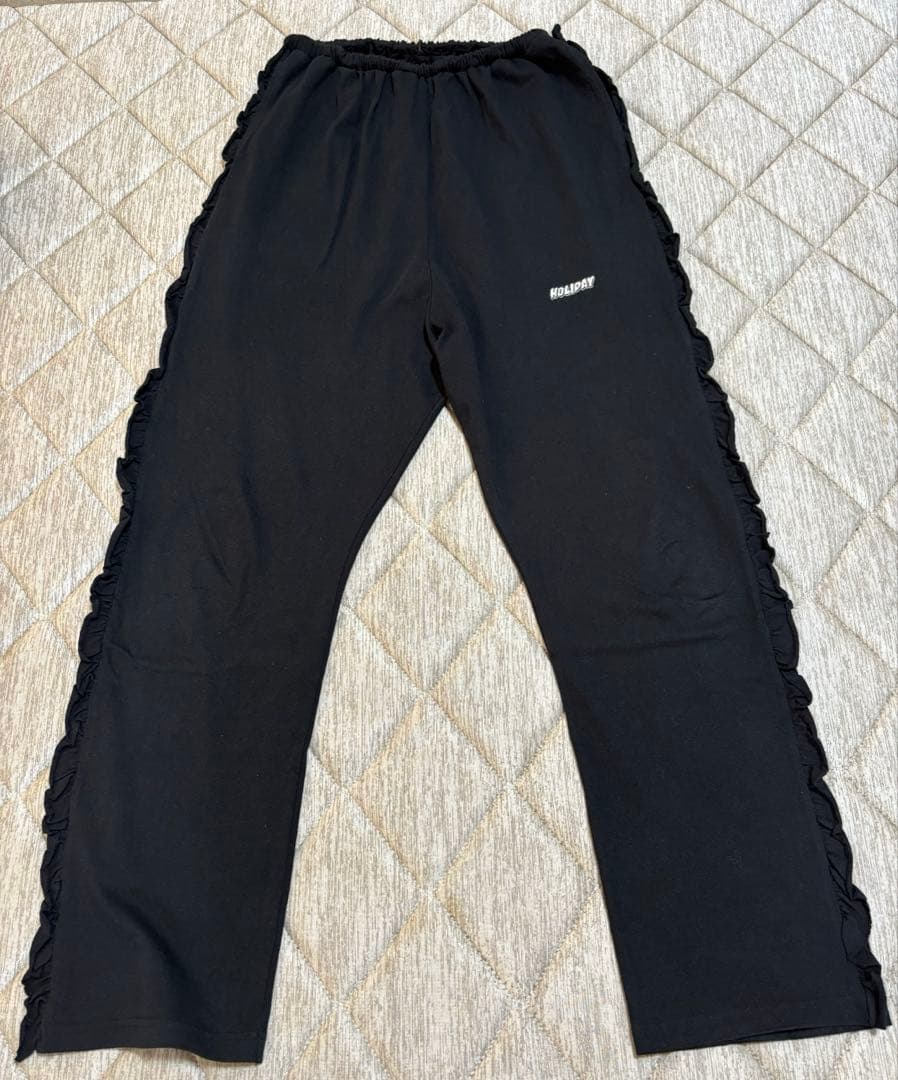 holiday スーパーファインドライフリルパンツ　黒