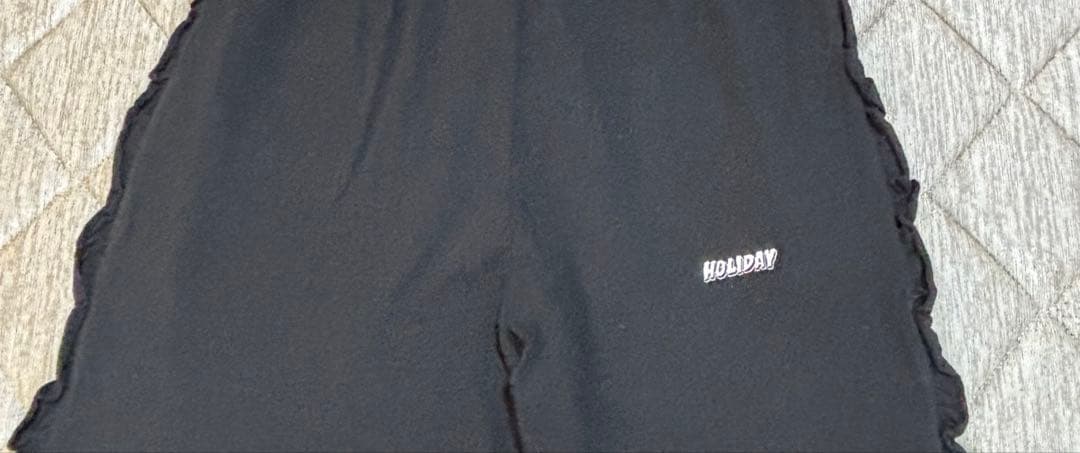 holiday スーパーファインドライフリルパンツ　黒