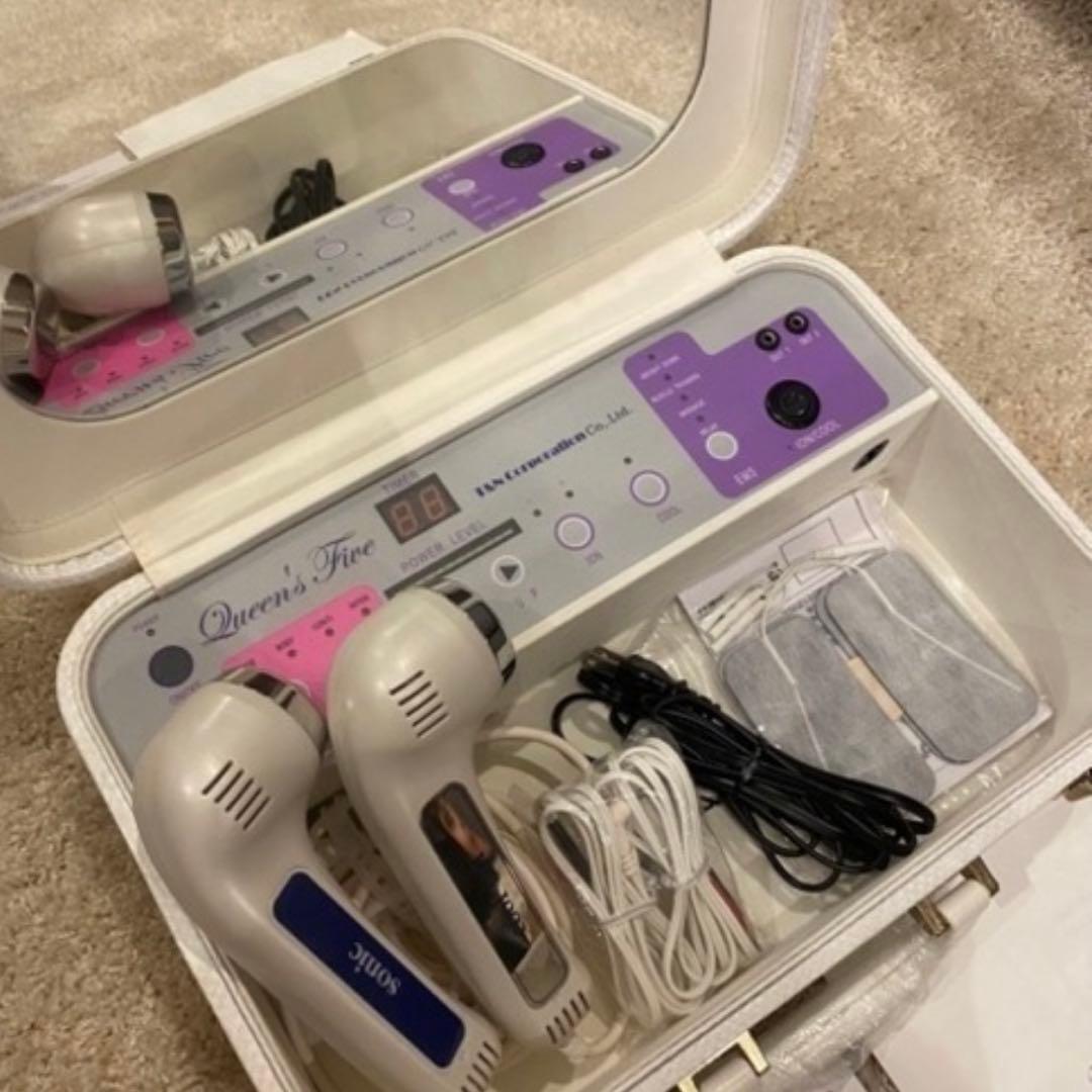 【未使用】定価30万円 美顔器 (超音波・EMS・ION・COOL)