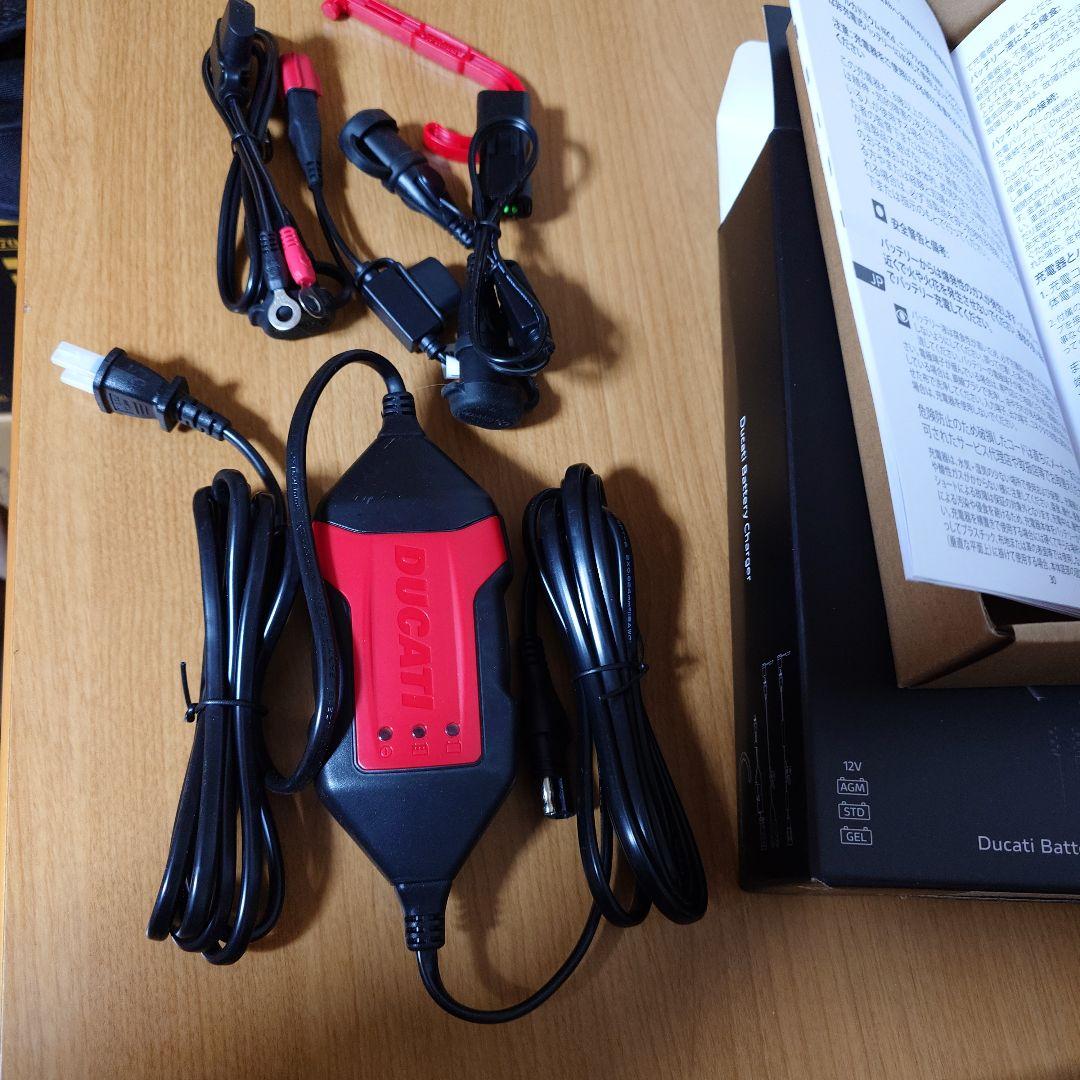 アクセサリー Ducati Battery Charger 12V