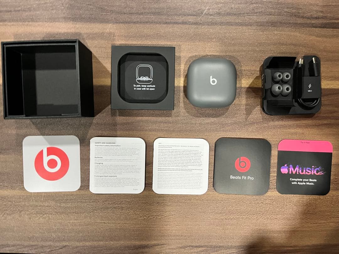 Beats Fit Pro セージグレイ