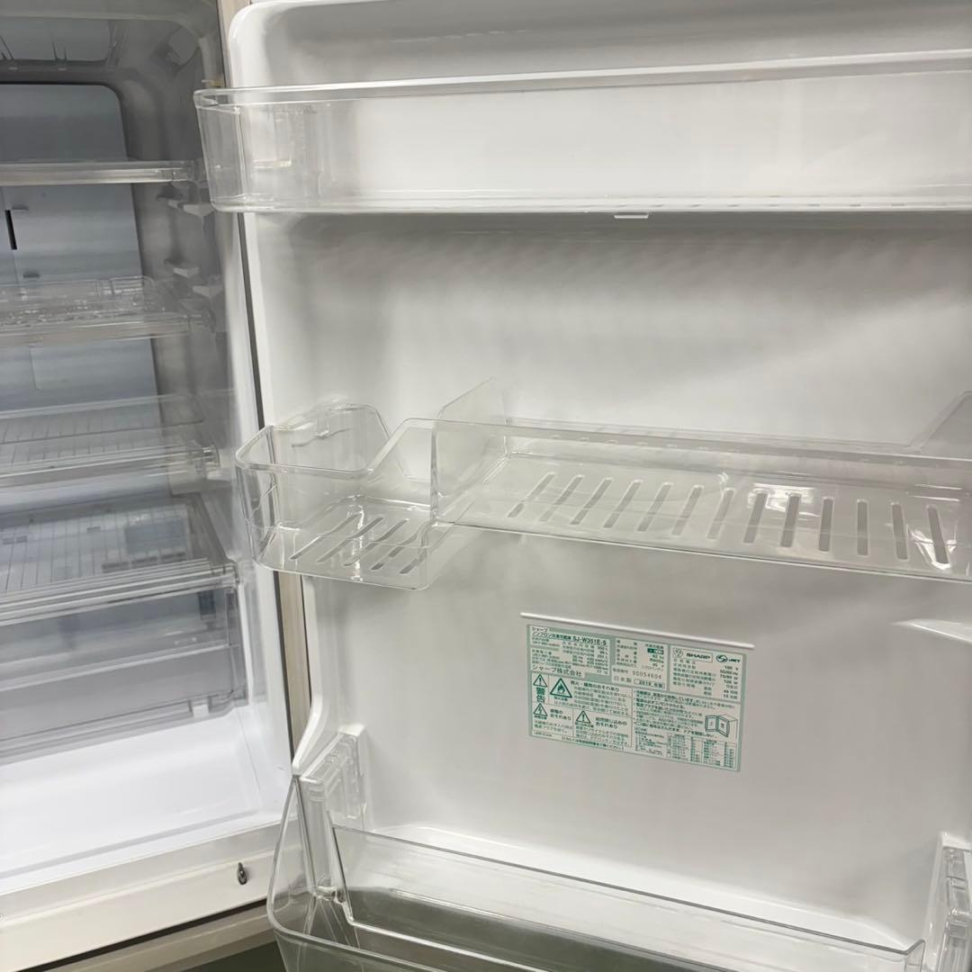 580 シャープ　大型冷蔵庫　350L 300L強　小型　家庭用　どっちもドア