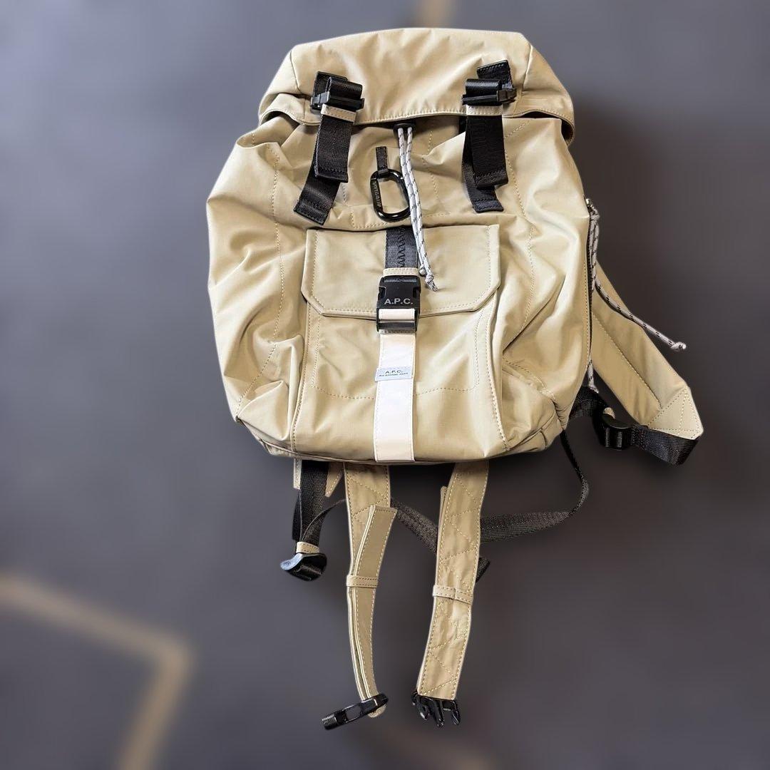 あ*ん様 A.P.C. (H62220 PAAGE) Trek バックパックッグ