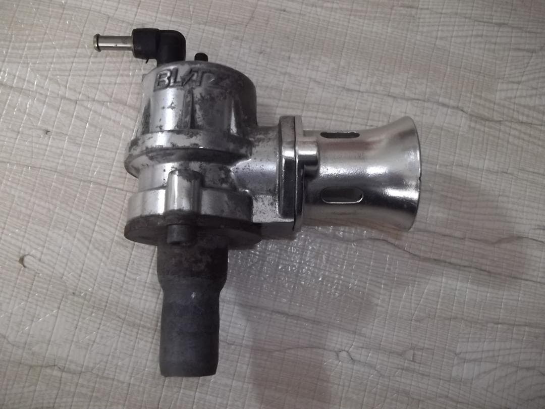 送料無料！！ジムニー　JA11・JA12　 ブリッツ　ブローオフバルブ