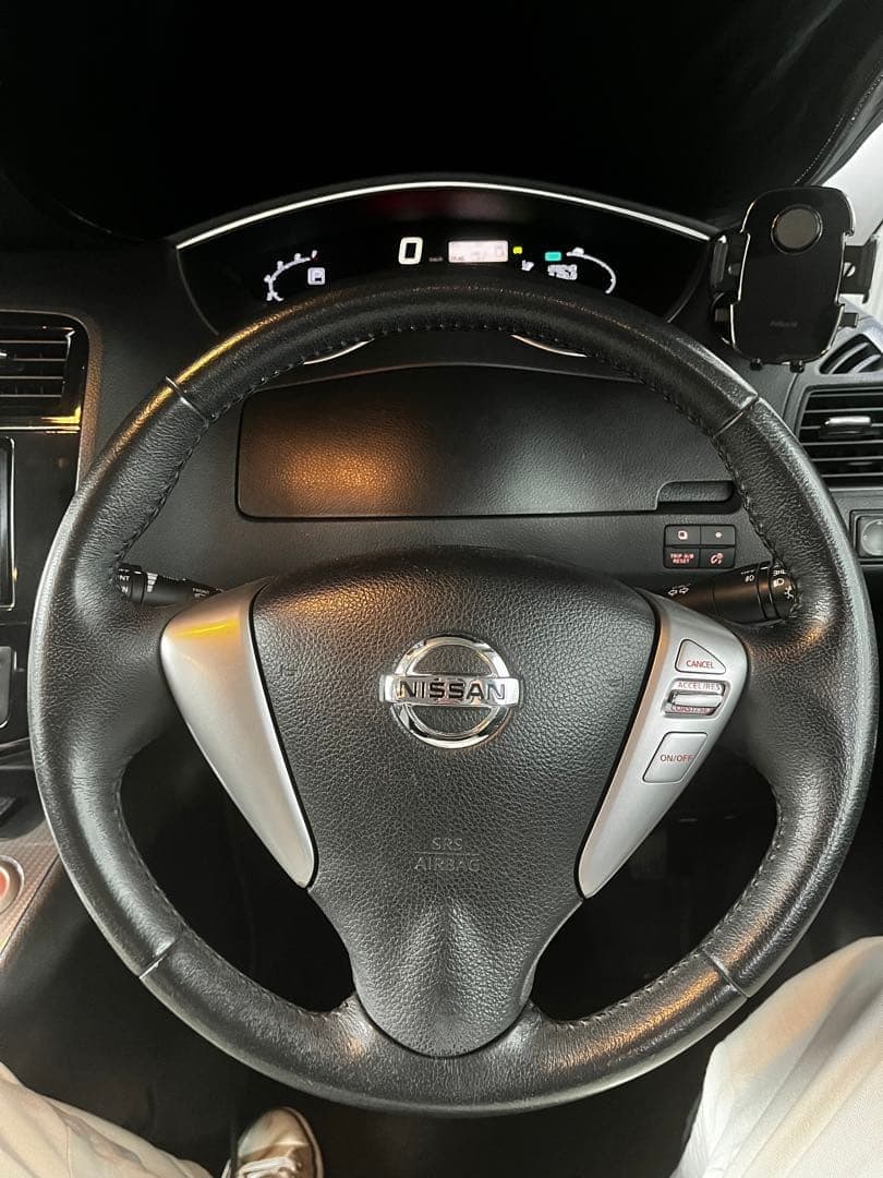 福栄丸ページ セレナ 後期 ハイブリッド H26年 車検1年半 修復歴無し