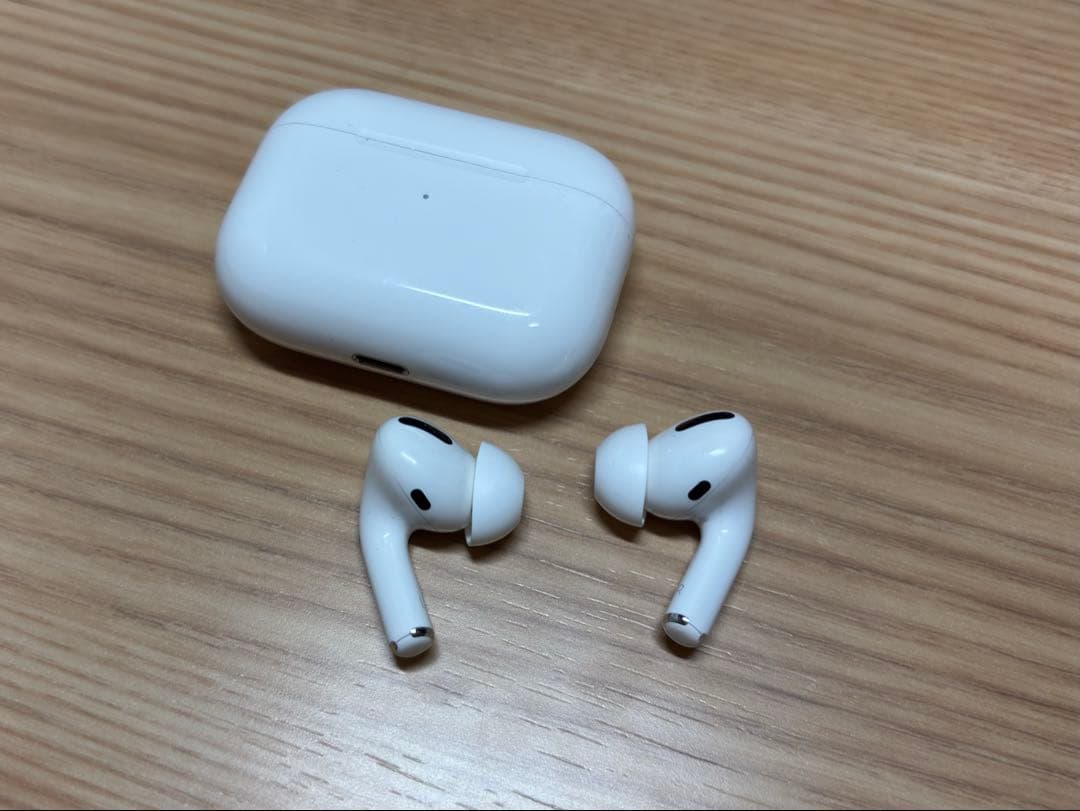 AirPods Pro(箱付き)+充電コード