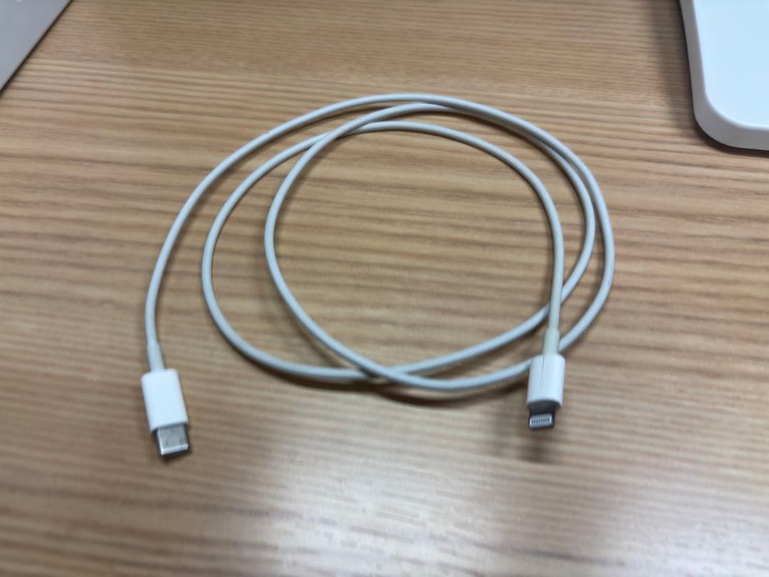 AirPods Pro(箱付き)+充電コード