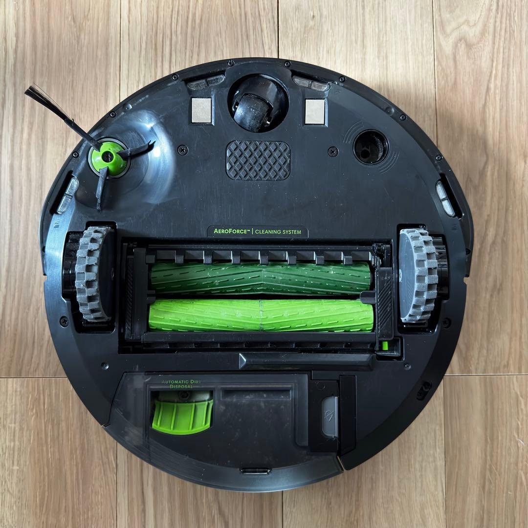iRobot Roomba i3 本体