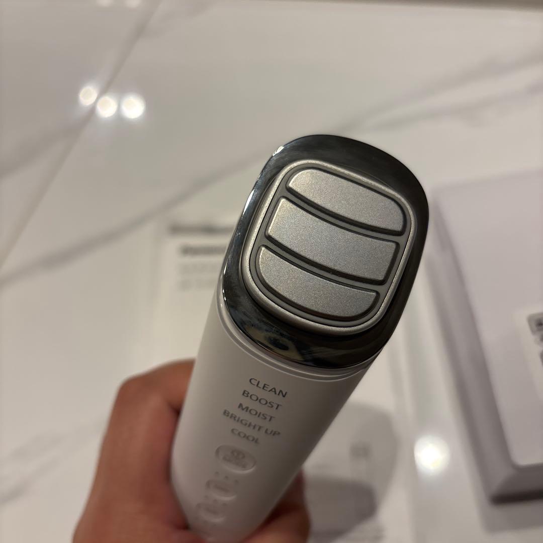 パナソニック EH-SS85-Wイオンブースト マルチ EX [イオン美顔器]