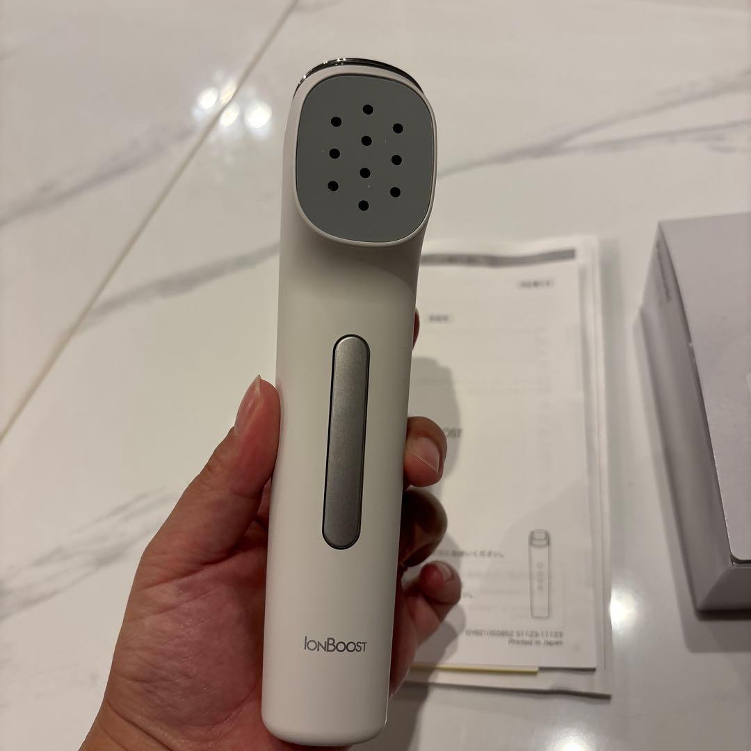 パナソニック EH-SS85-Wイオンブースト マルチ EX [イオン美顔器]