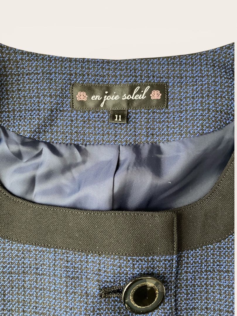 新品タグ付★ en joie ノーカラージャケット 81730 ネイビー　11号