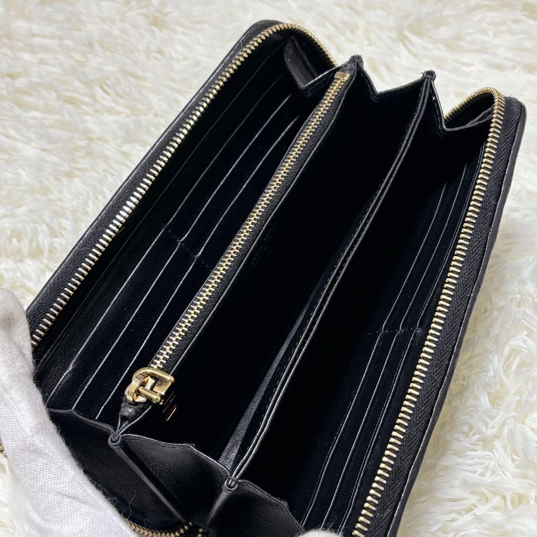 miumiu♡マテラッセ ブラック 長財布 ラウンドファスナー ゴールドロゴ 黒