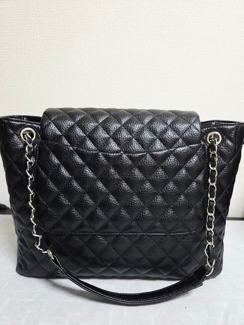 ♡ A4 ブラック レザーキルティングショルダーバッグ♡