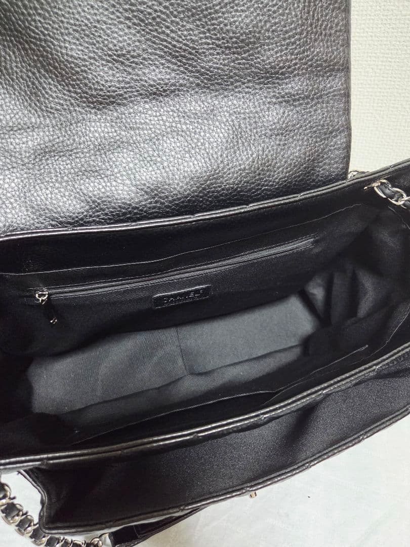 ♡ A4 ブラック レザーキルティングショルダーバッグ♡