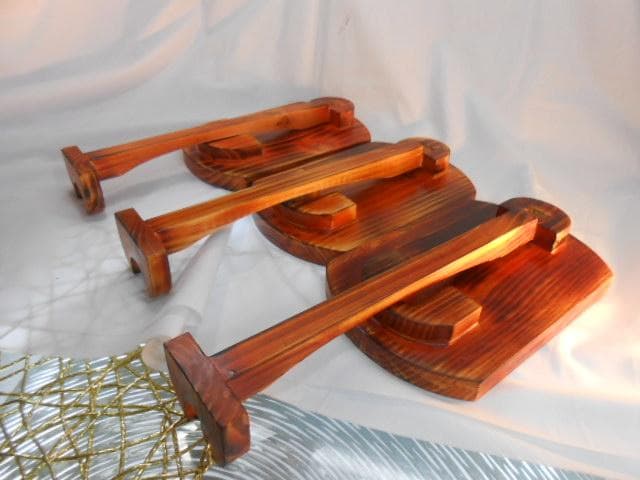 新品未使用(送料無料)8.980円　木製三線台3個セット 折り畳み