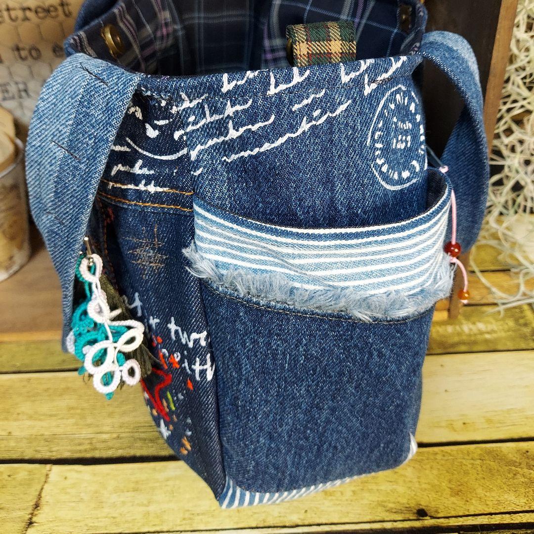 【Kura】刺繍デニムバック　No.650　デニムリメイク　刺繍バック