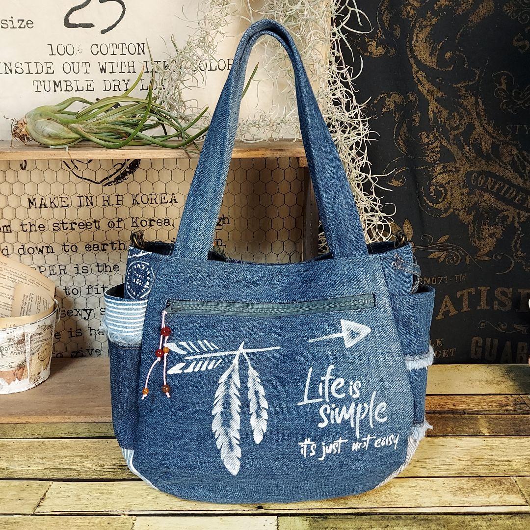 【Kura】刺繍デニムバック　No.650　デニムリメイク　刺繍バック