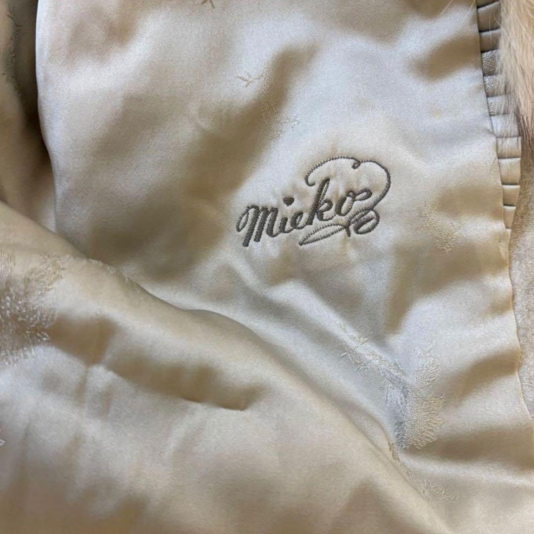 EMBA エンバ　フォックスファー　毛皮　コート　ボリューミー　ホワイト系