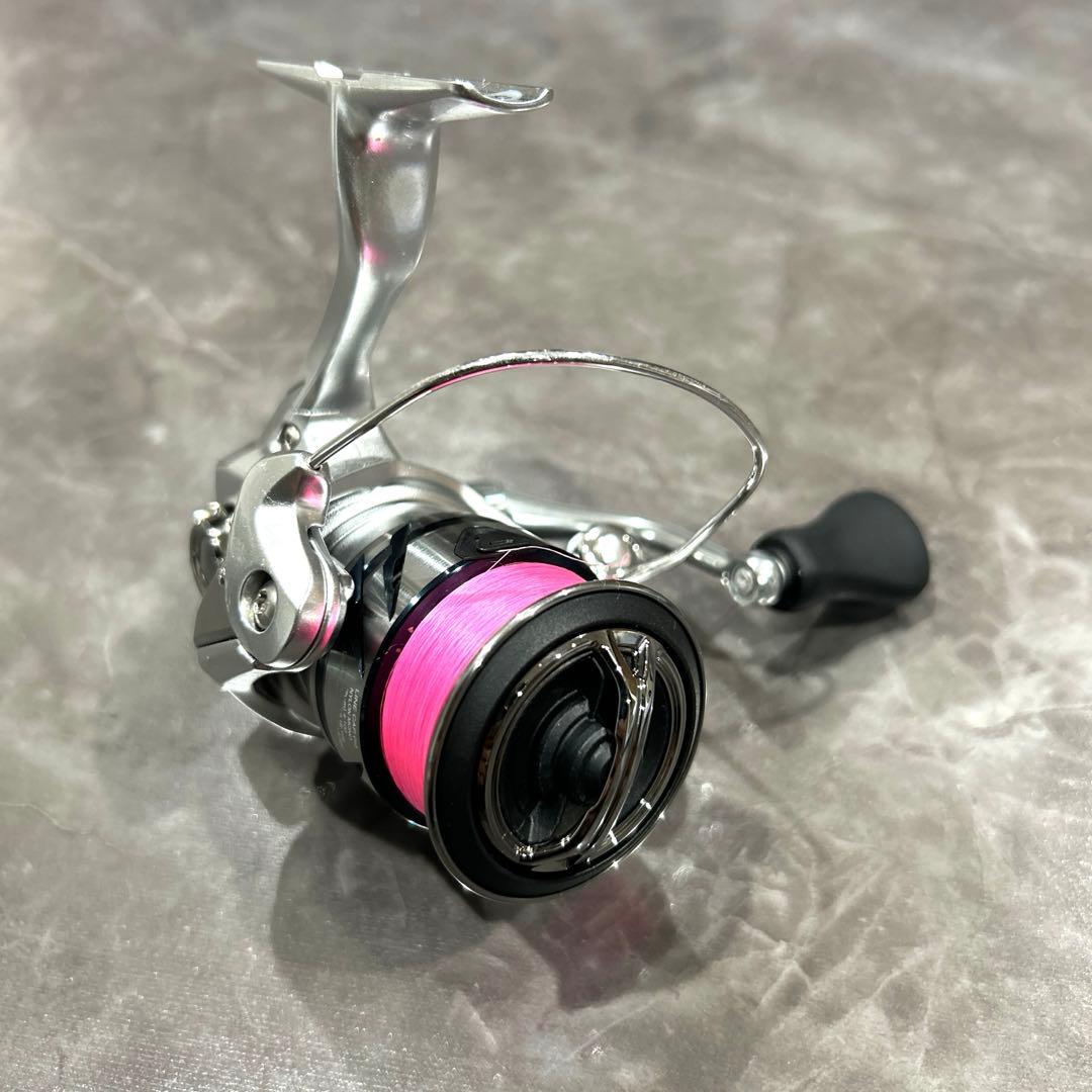 シマノ SHIMANO 23ストラディックC2000SHG スピニングリール