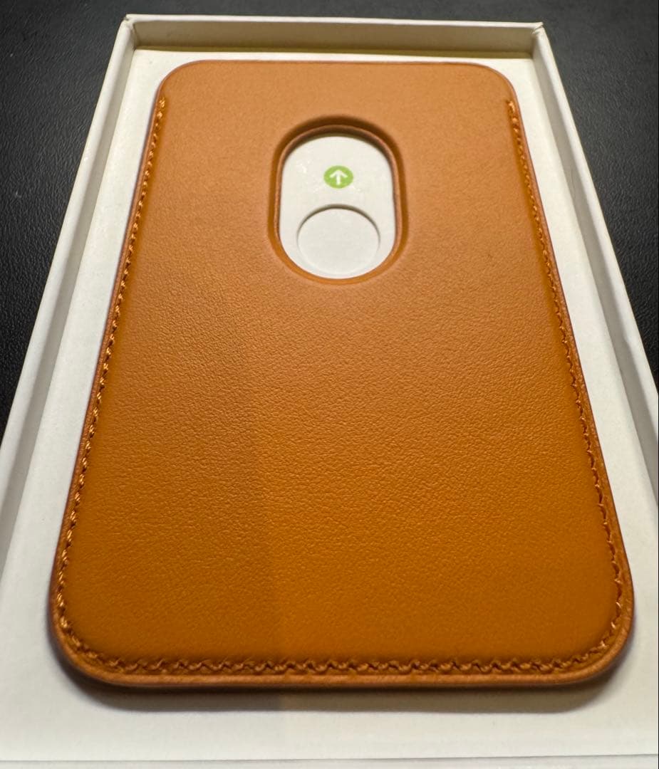 Apple レザーウォレット ゴールデンブラウン 純正 探す機能対応